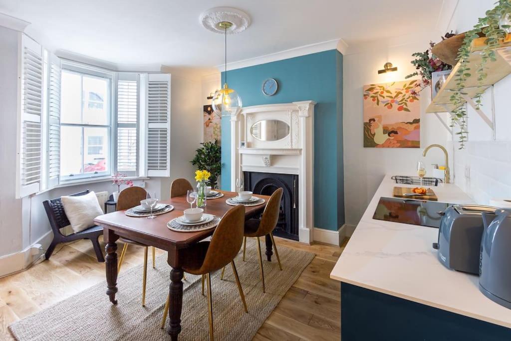 Regency Grade II Listed Townhouse By Centre And Beach Brighton Екстериор снимка