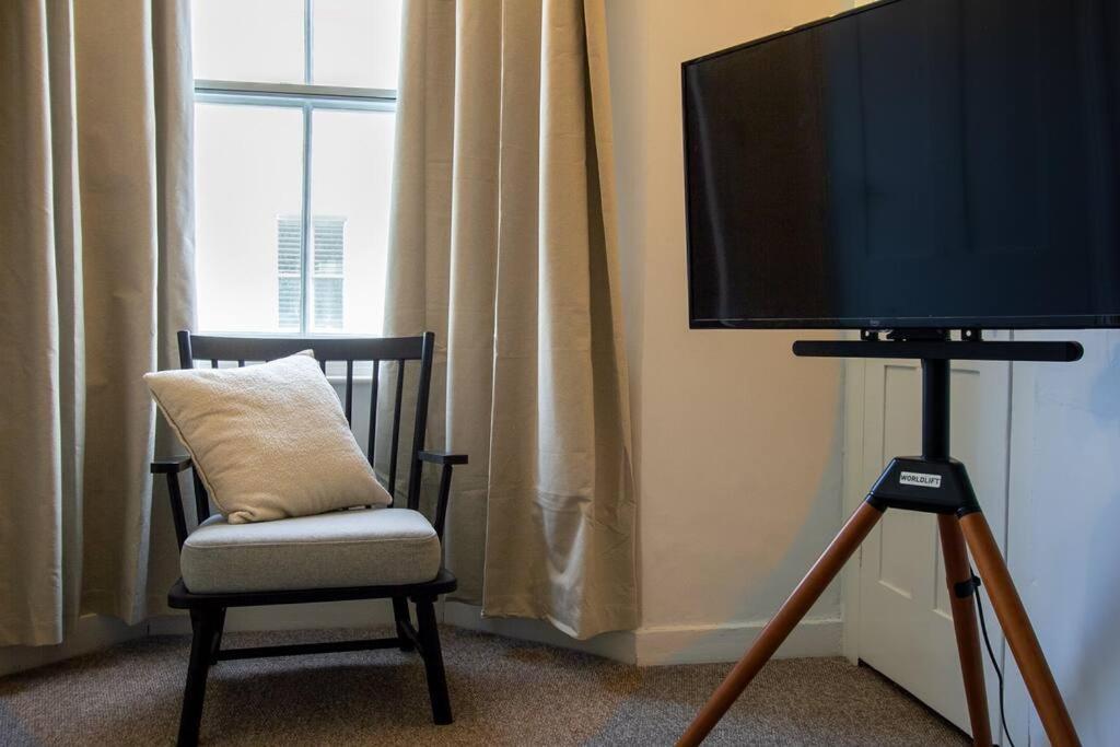 Regency Grade II Listed Townhouse By Centre And Beach Brighton Екстериор снимка