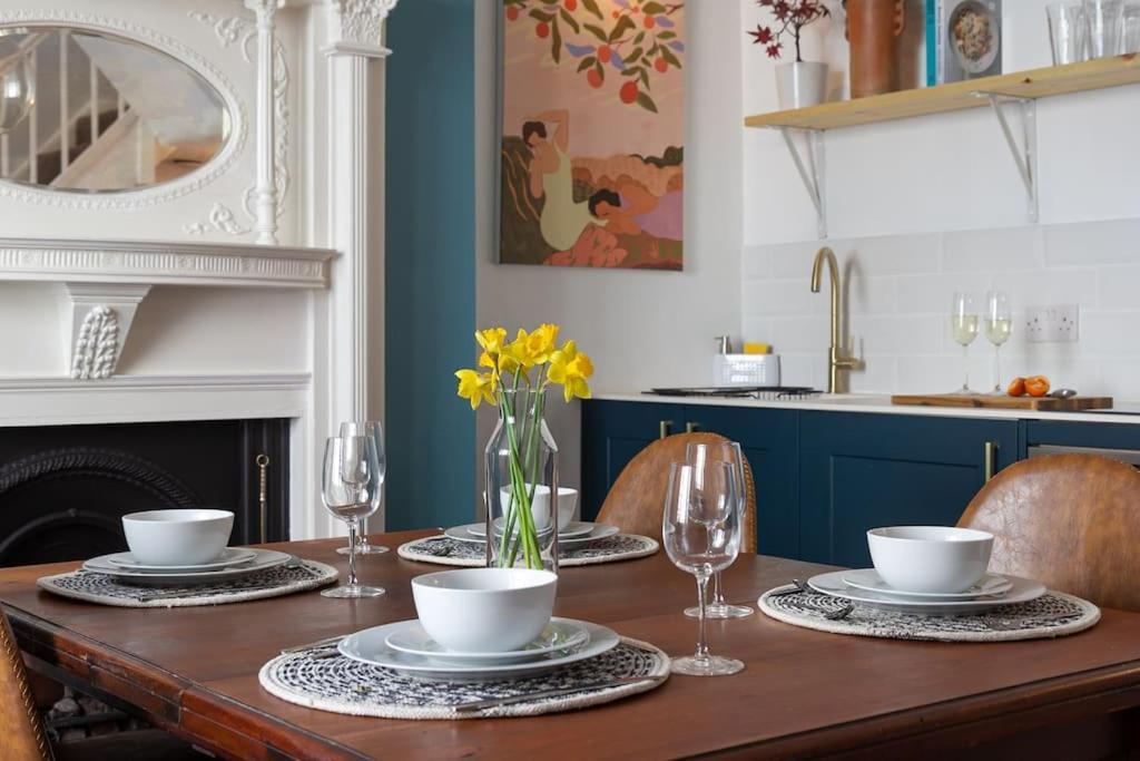 Regency Grade II Listed Townhouse By Centre And Beach Brighton Екстериор снимка