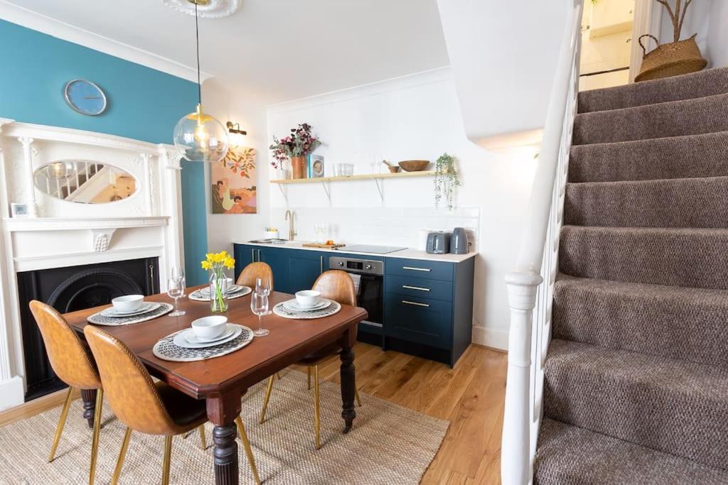 Regency Grade II Listed Townhouse By Centre And Beach Brighton Екстериор снимка