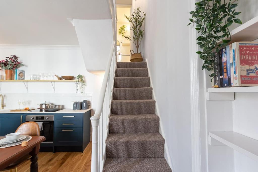 Regency Grade II Listed Townhouse By Centre And Beach Brighton Екстериор снимка